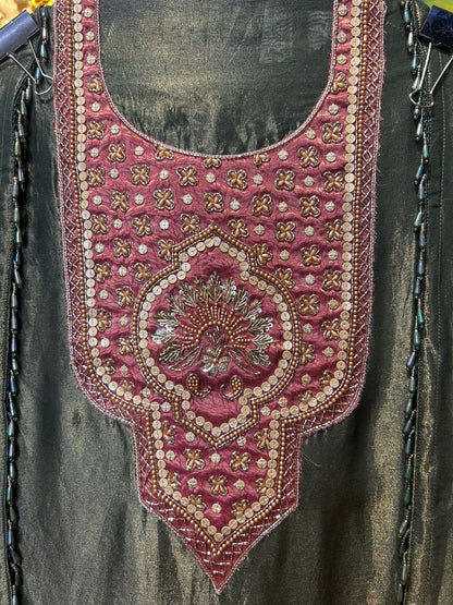 Fariha-é-Noor (Green)