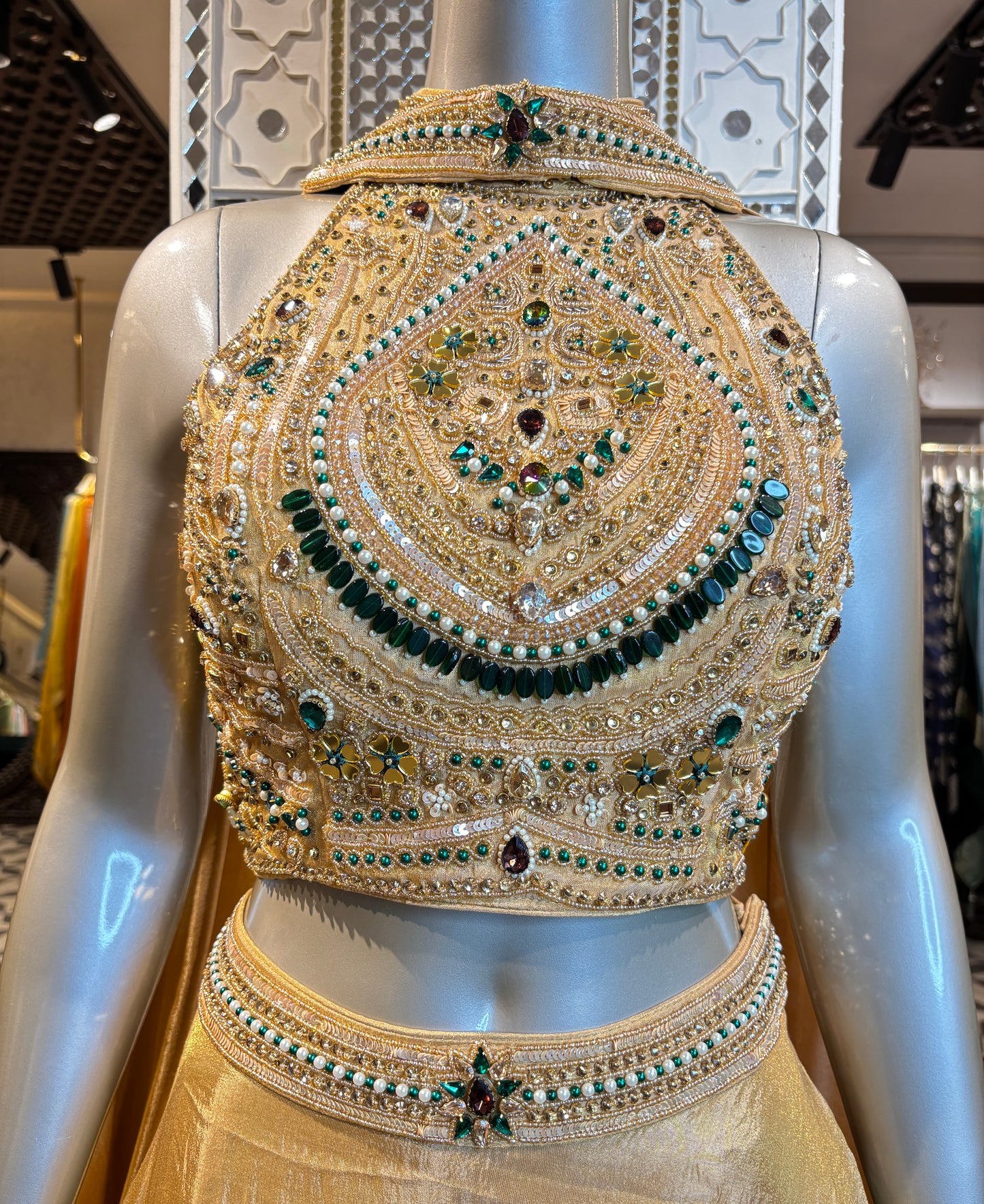 Mehrunnisa Organza Lehenga Set