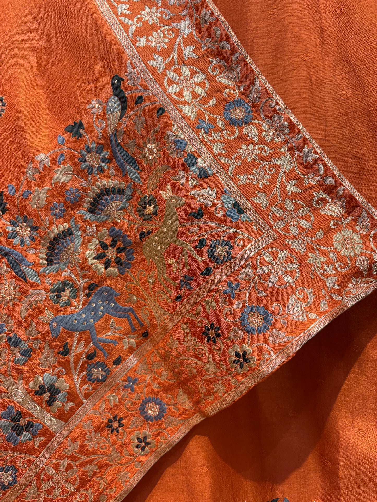 Élara Noor Banarasi Silk Suit