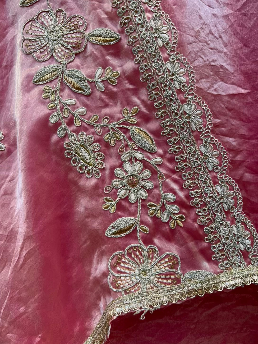 Tisvaira Dori Gleam Suit (Pink)