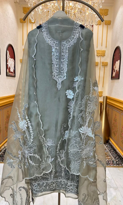 Tisvara Haftkaar Suit (Green)
