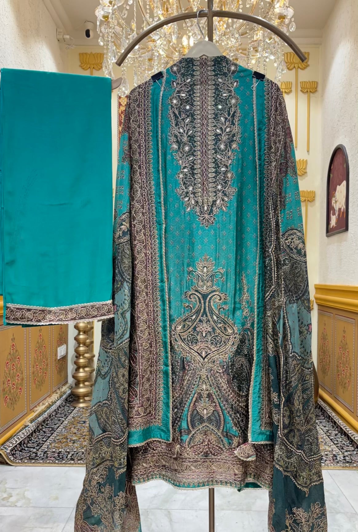Vira Zari Crepe Suit