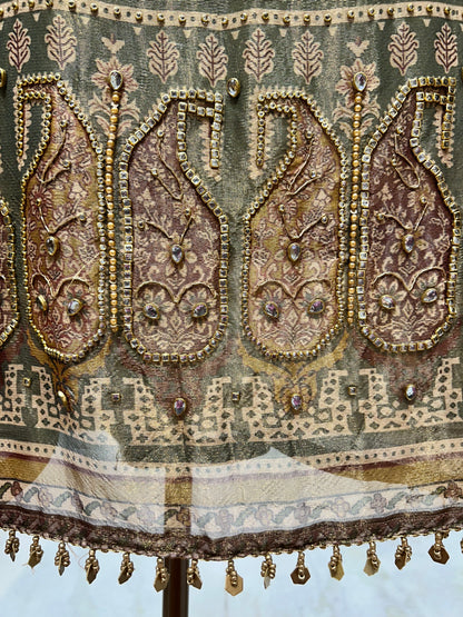 Kundanika Noor Suit