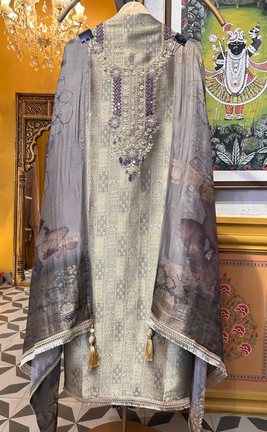 Zarfira Brocade Suit (Lavender)