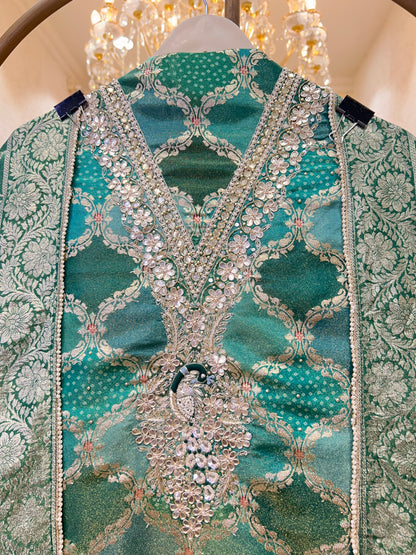Zariya Rajvansh Suit