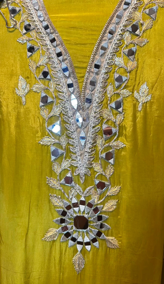 Afsheené-Noor Organza Suit (Lemon Green)