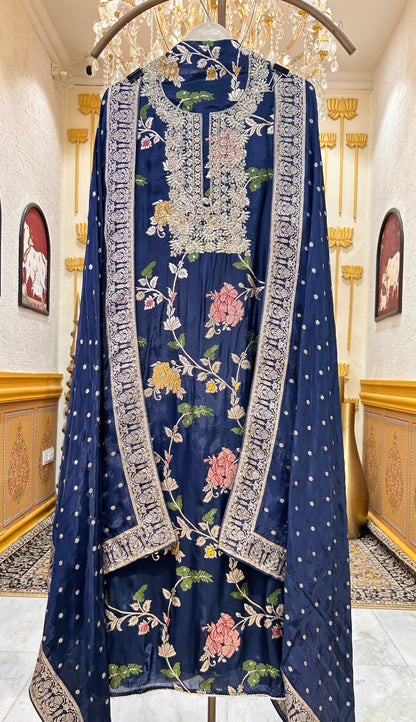 Nooran Kashi Suit