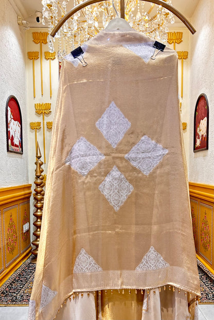 Vaidehi Élan Suit