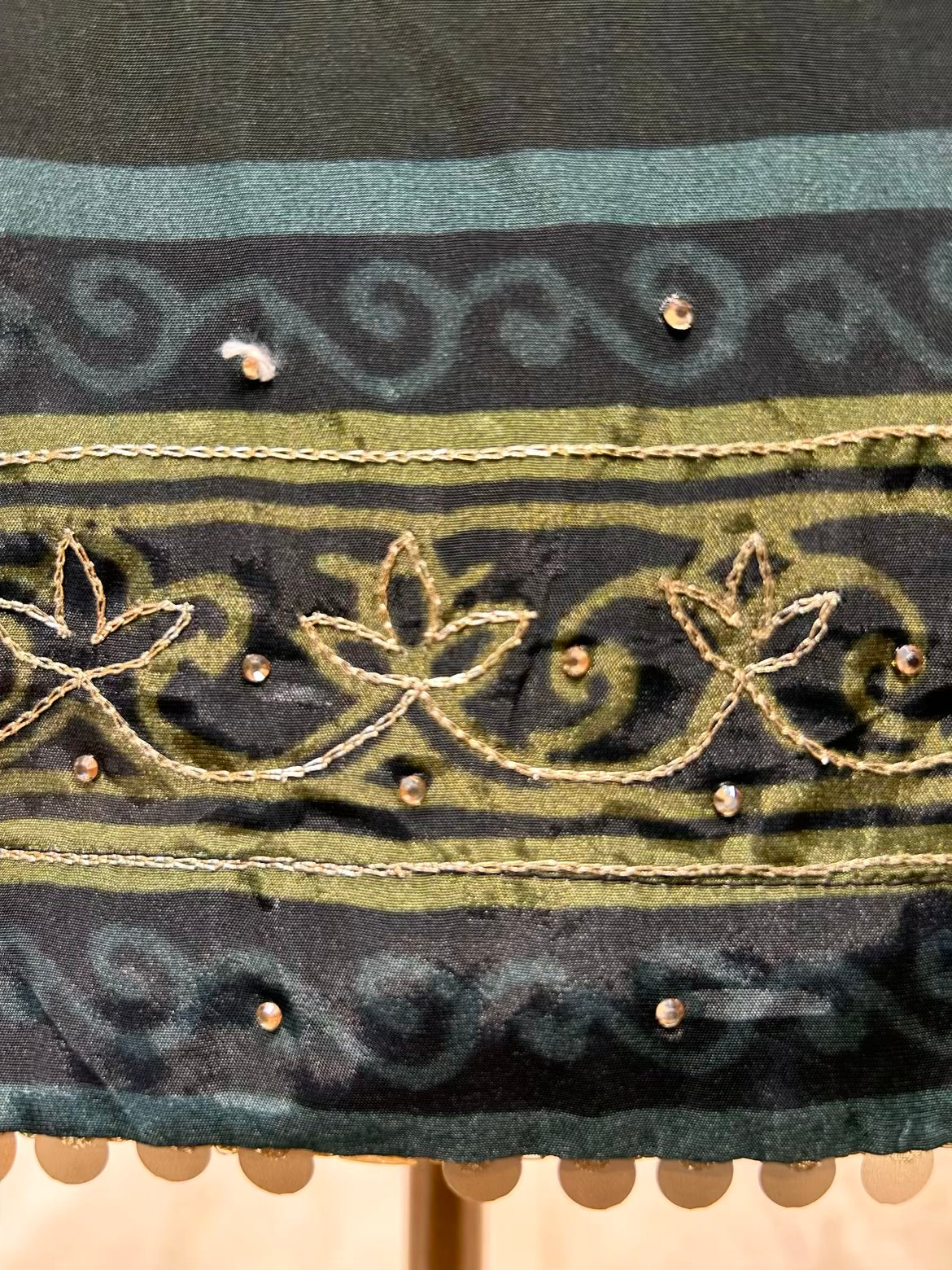 Elviza Pearl Crest Suit