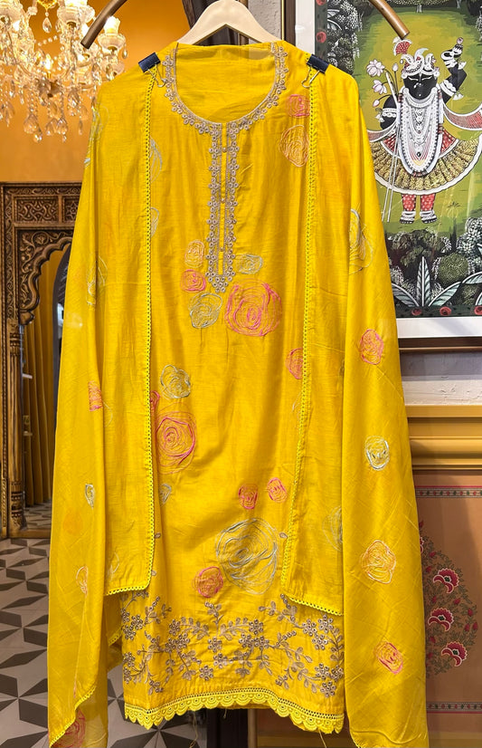 Saaz-e-Dhaaga (Yellow)