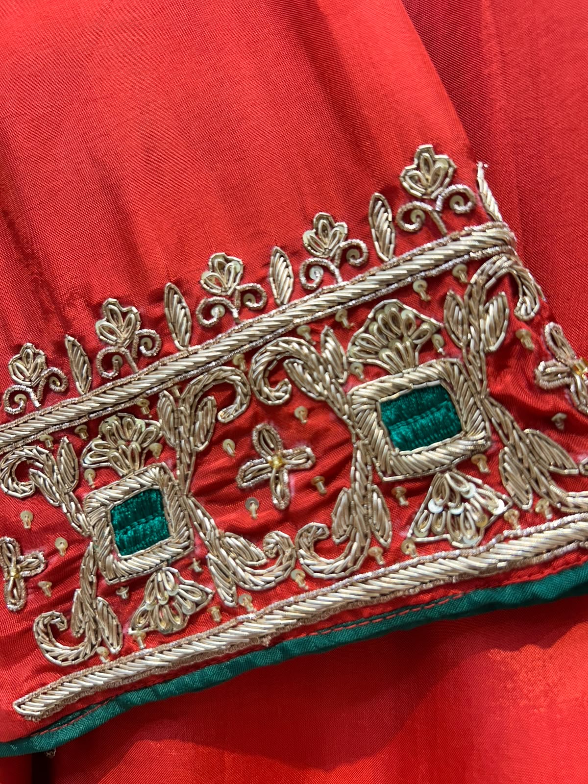 Raagini Royale Suit