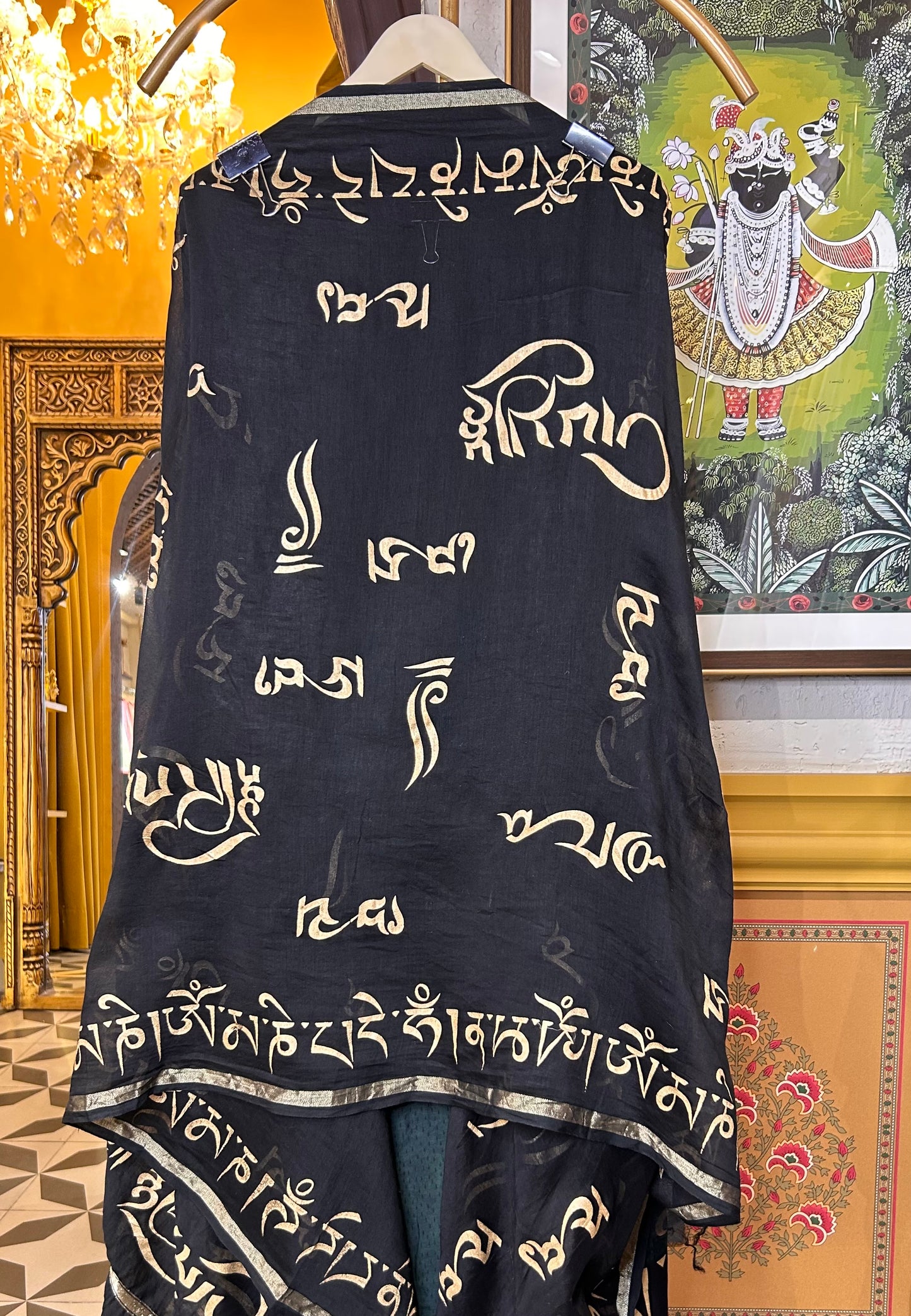 Vyanah Maheshwari Suit (Green & Black)