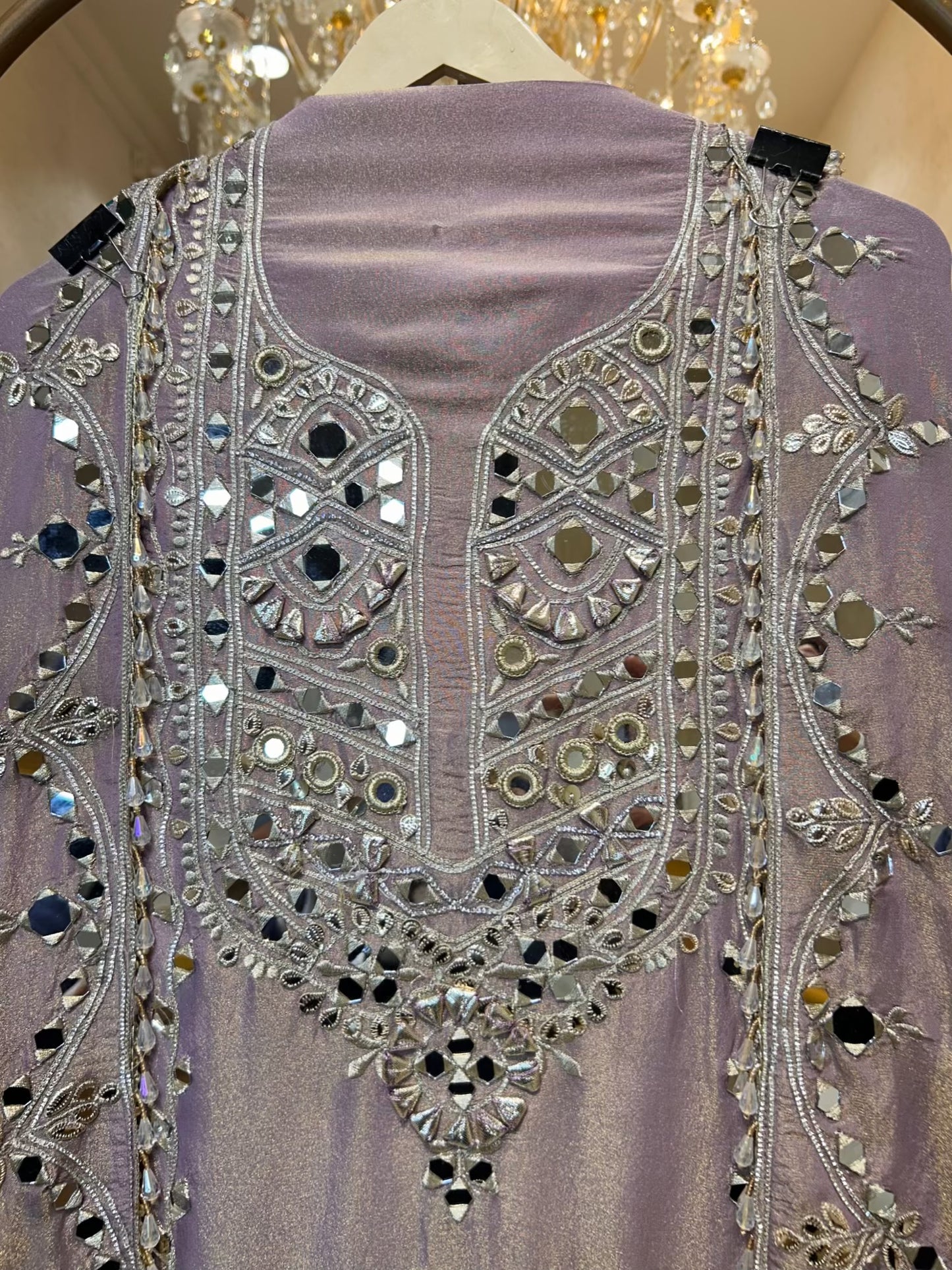 Ruhmehar Sheesha Patti Suit (Lavender)