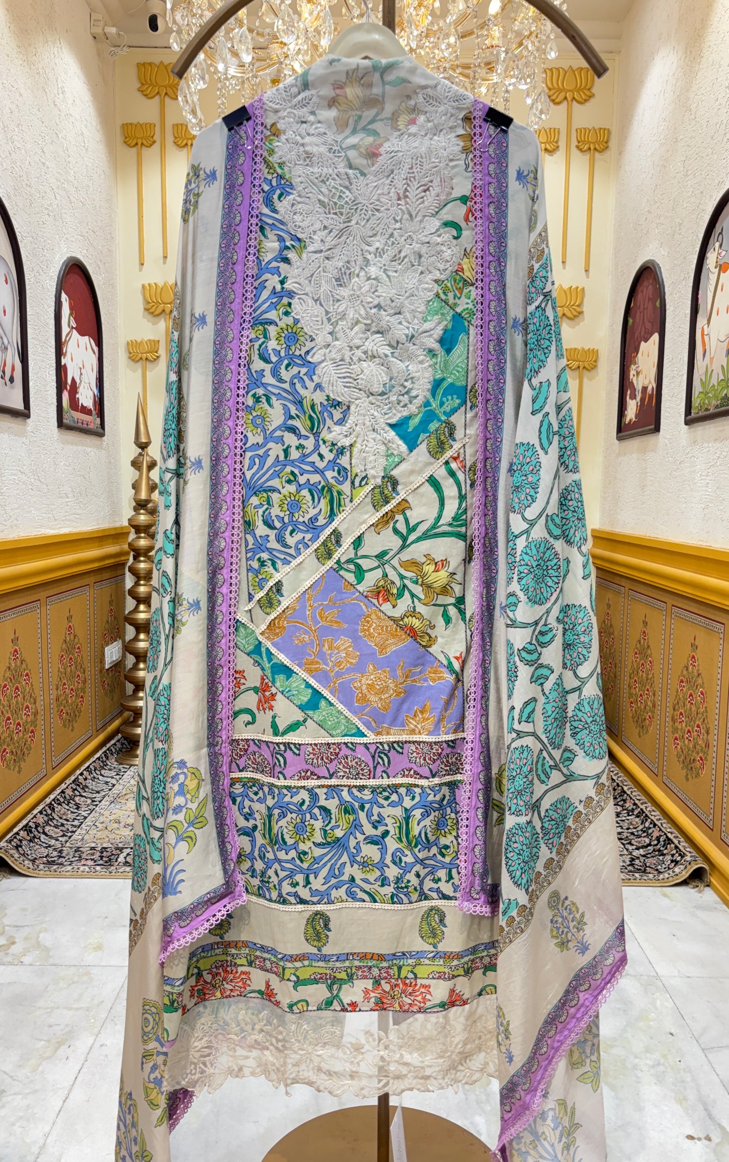 Roshira Printed Muslin Suit