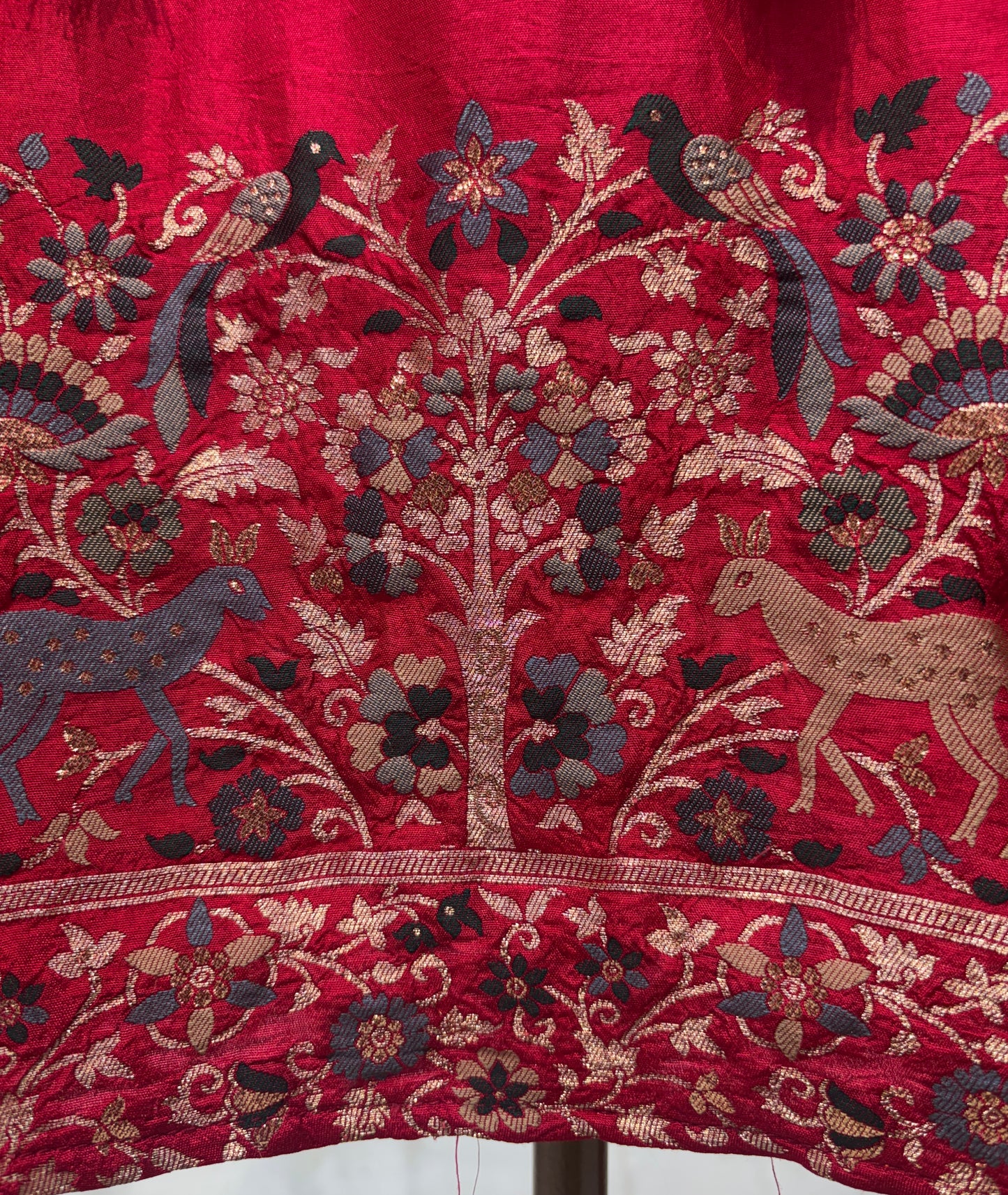 Élara Noor Banarasi Silk Suit