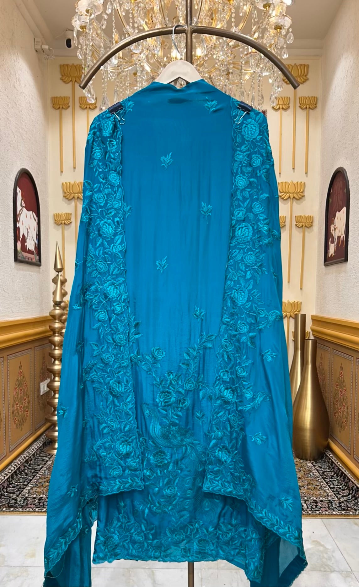 Zehriya Embroiré Suit (Blue)