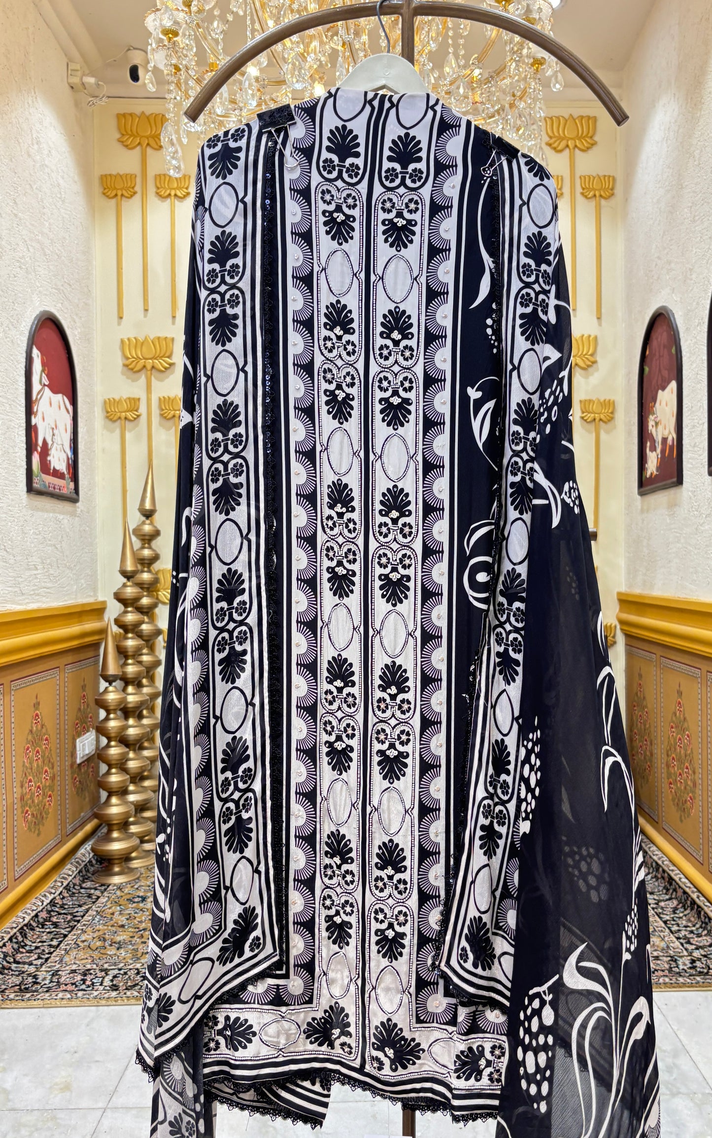 Noor Élan Crepe Suit