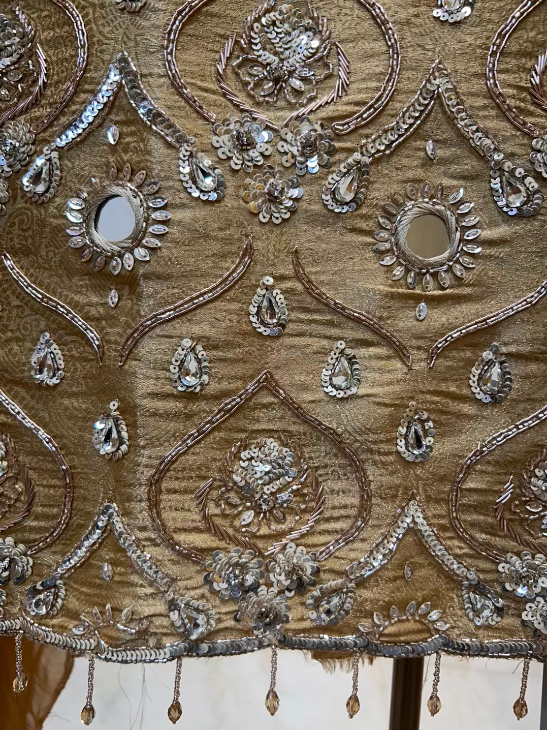 Zarooqía Glimmer Suit (Yellow)