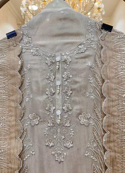 Arezya Sequin Thread Suit (Peach)