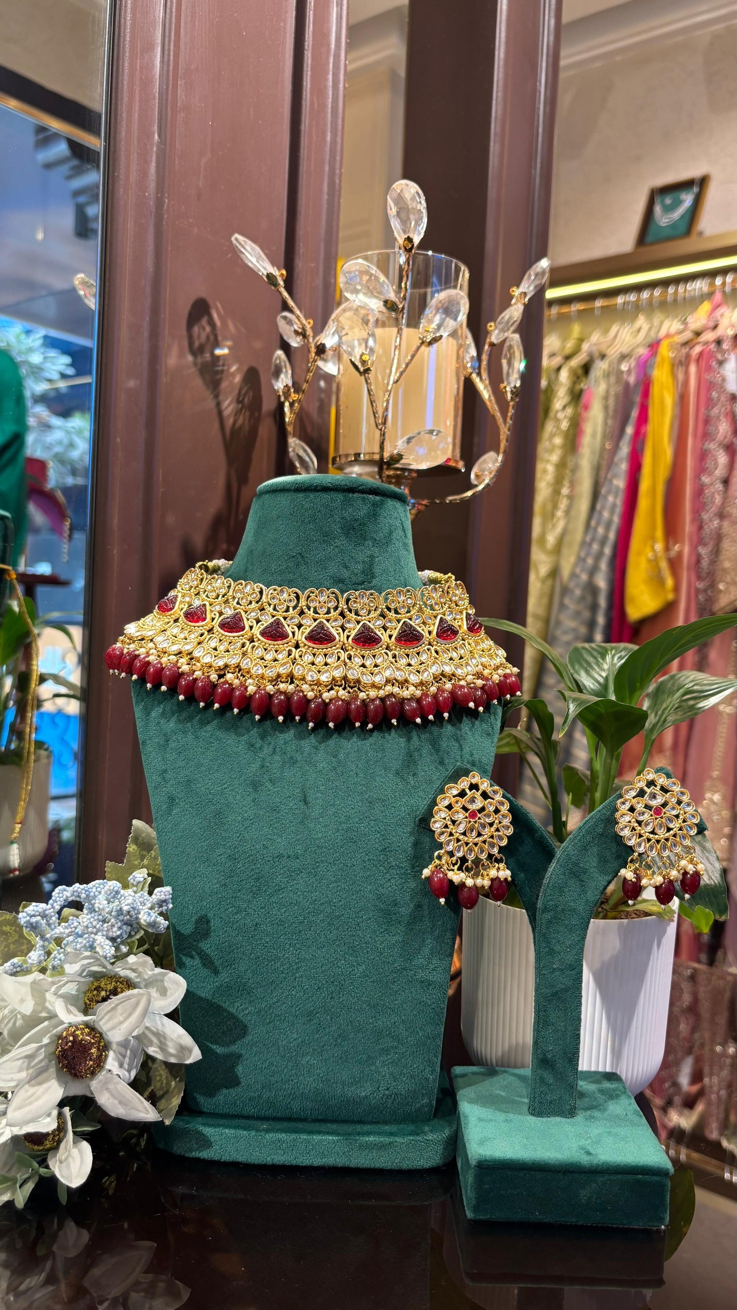 Red Kundan Triangle Choker Set