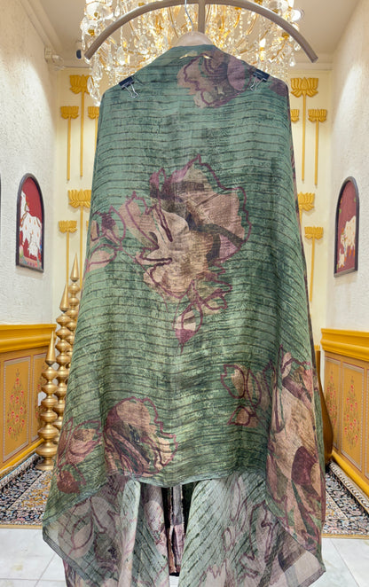 Gulnaaz Printed Muslin Suit