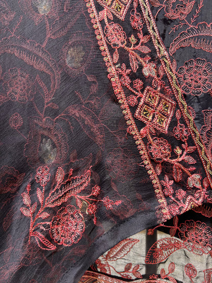 Aarifa Threadveil Suit (Black)