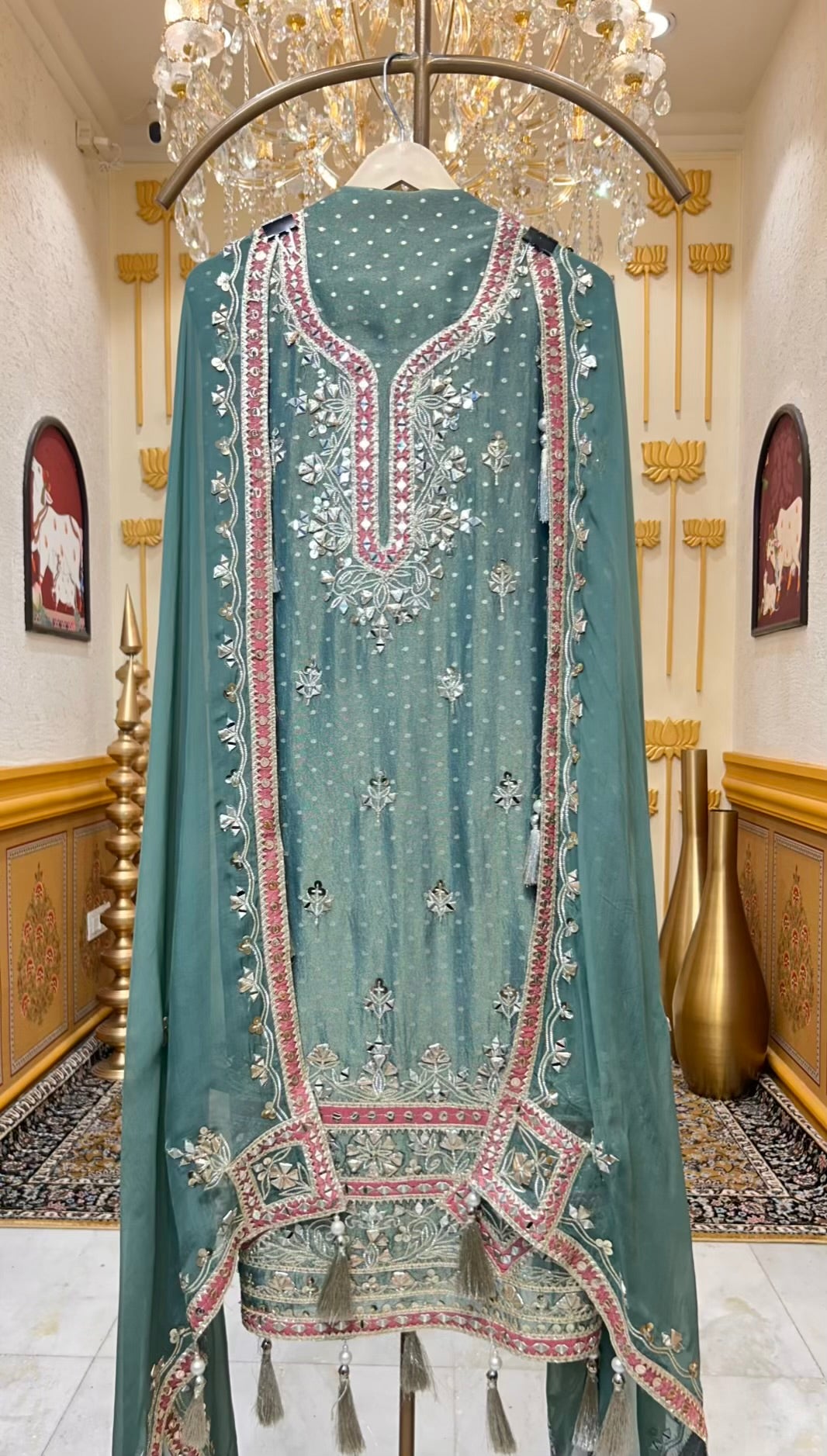 Noorvika Gota Aaina Suit (Green)
