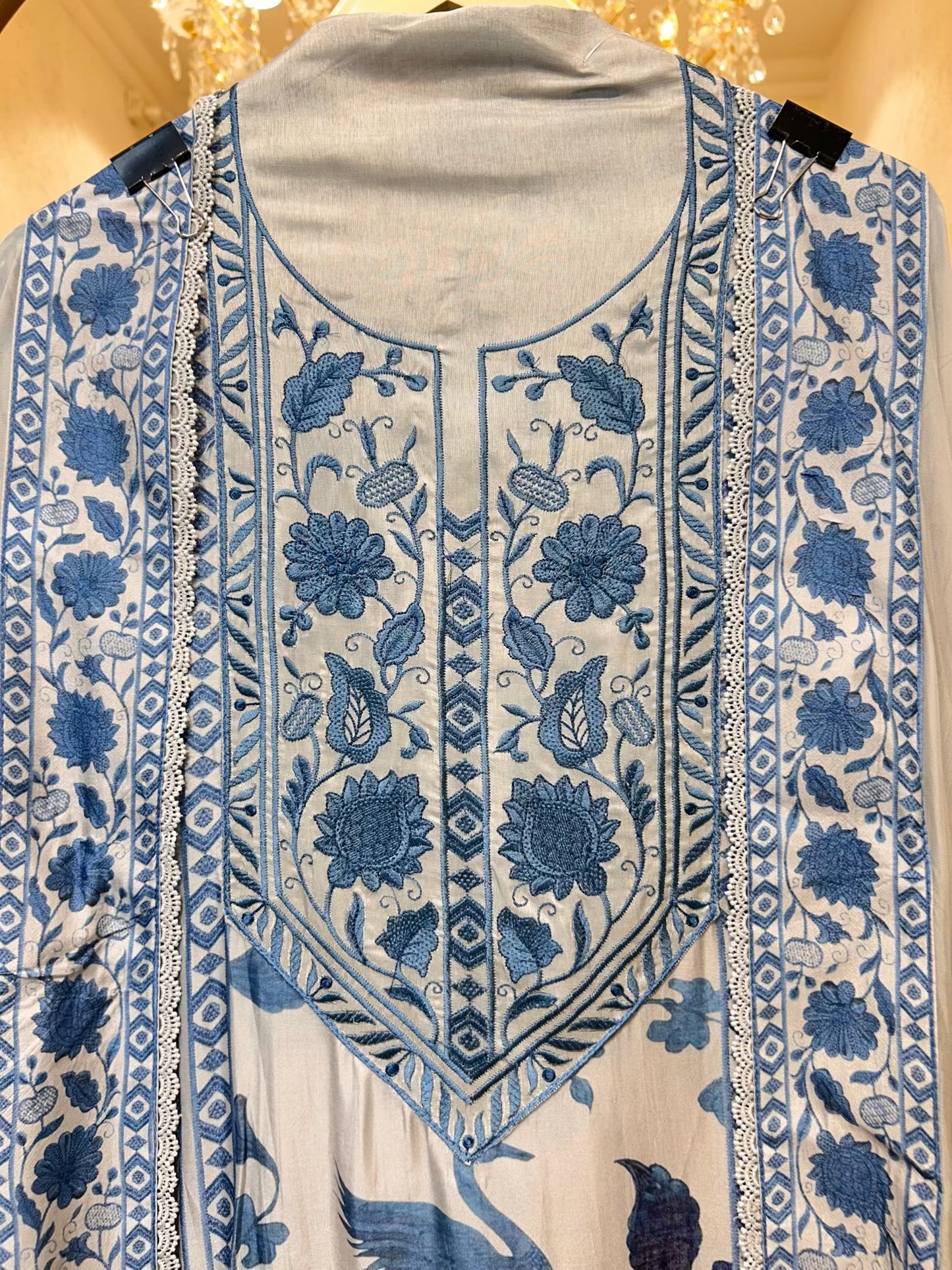 Aavira Thread Naqsh Silk Suit (Blue)