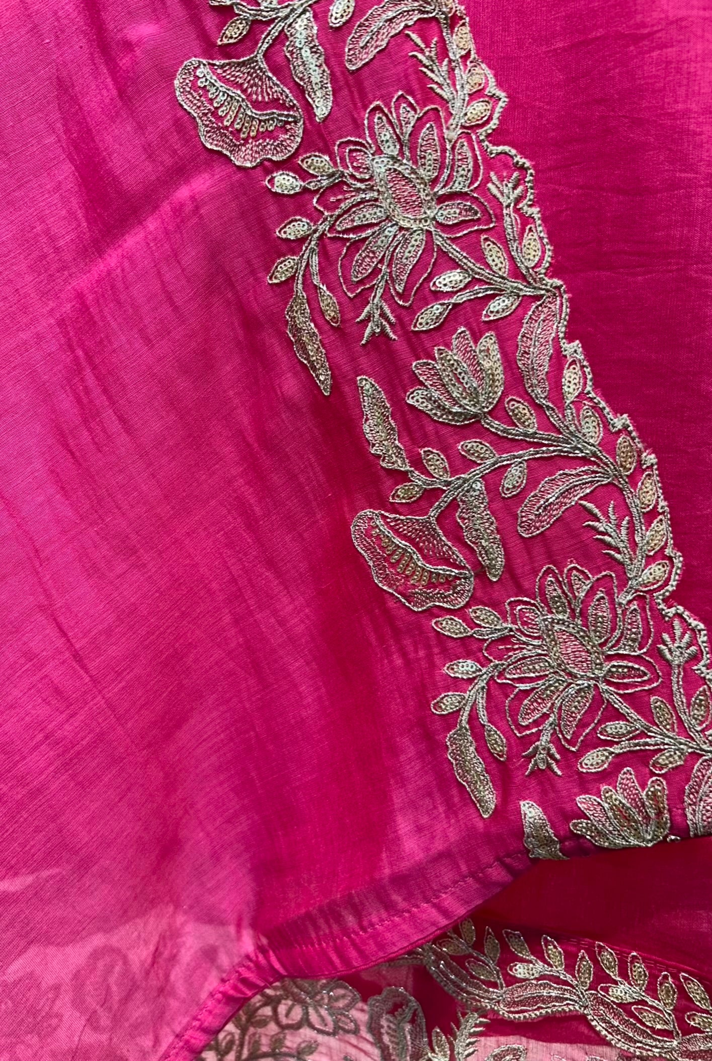 Rajvanya Chanderi Zari Suit (Magenta)