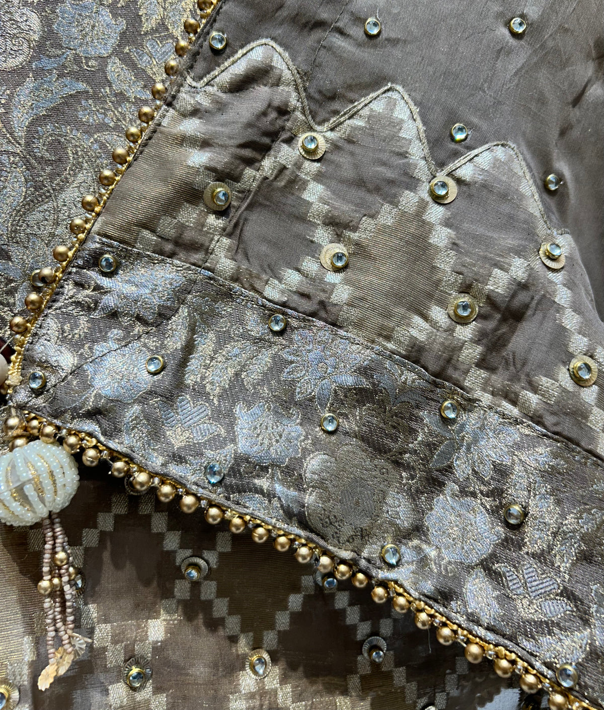 Charuvi Brocade Suit