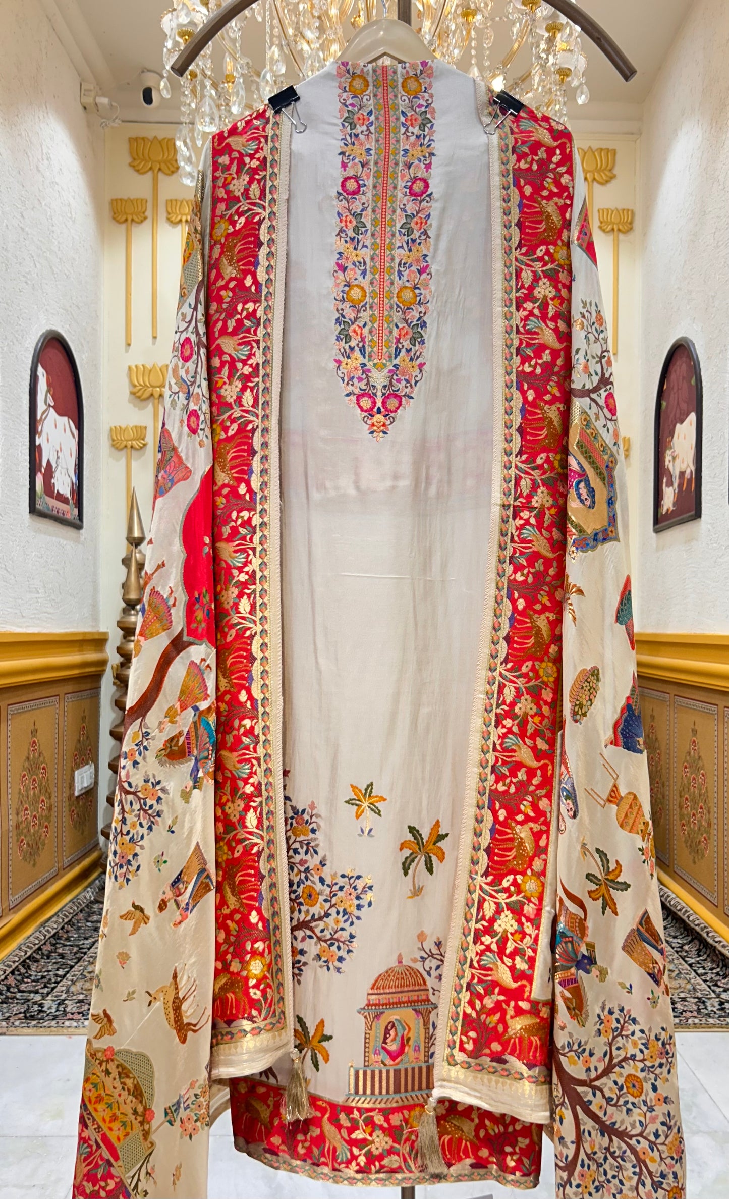 Rangvaani Banarasi Suit