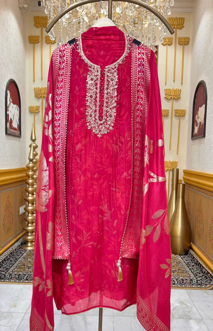 Arzini Silk Riwayat Suit (Pink)