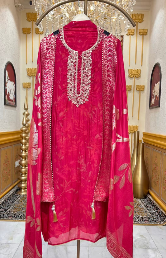 Arzini Silk Riwayat Suit (Pink)