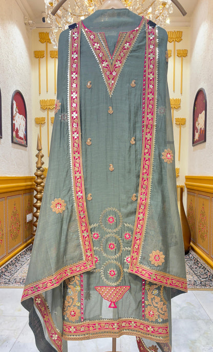 Anika Mul Chanderi Suit