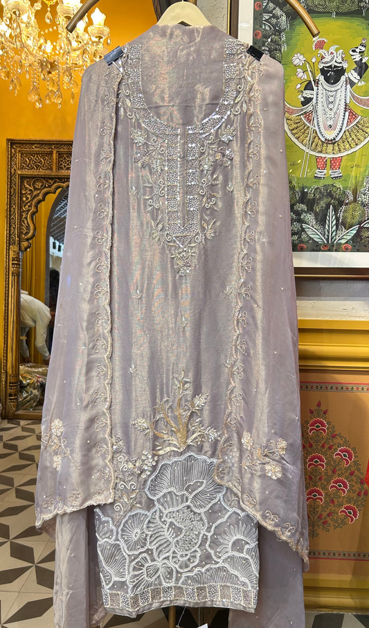 Chamak -e-Khubsurti (Lavender)