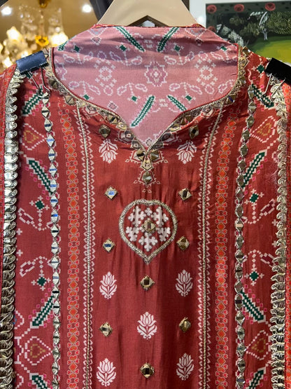 Ameera-é-Patola Suit (Rust)