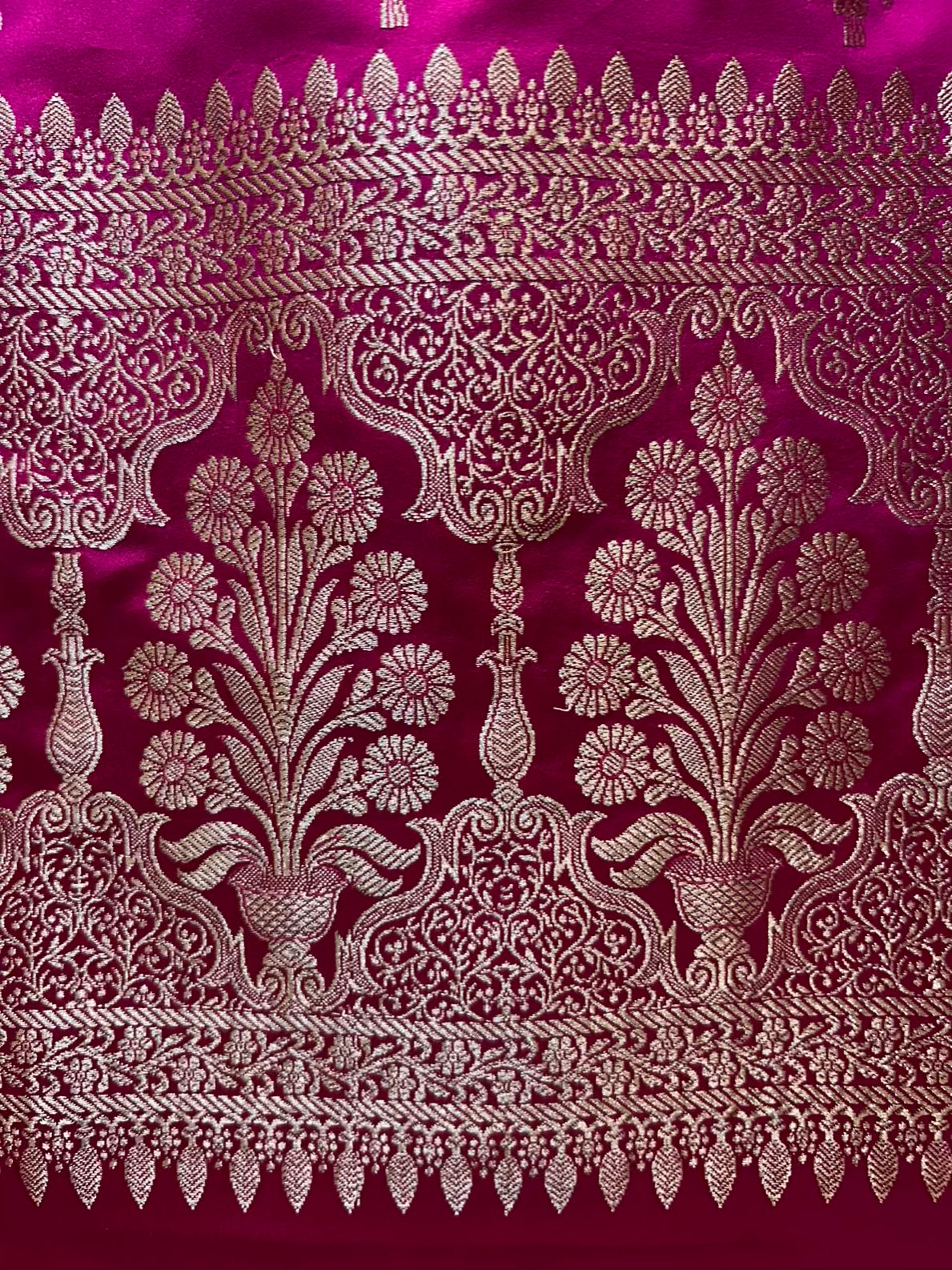 Ruhzini Silk Weave Suit (Magenta)