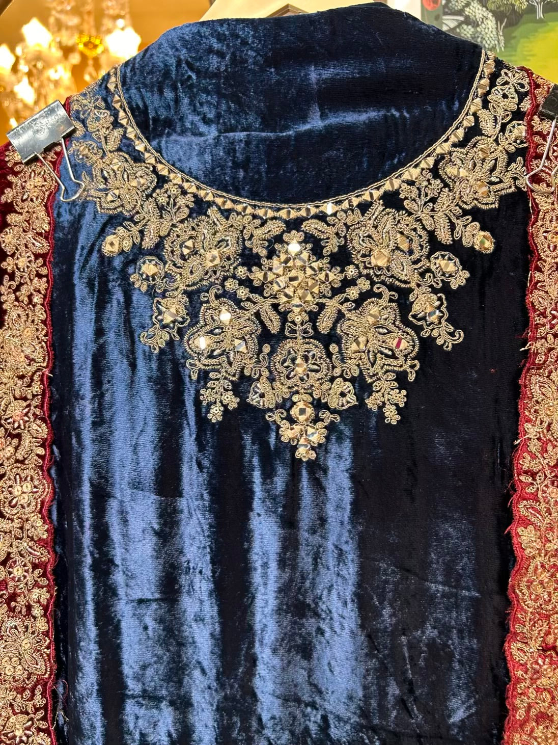 Zareefa-é-Velvet Suit (Blue)