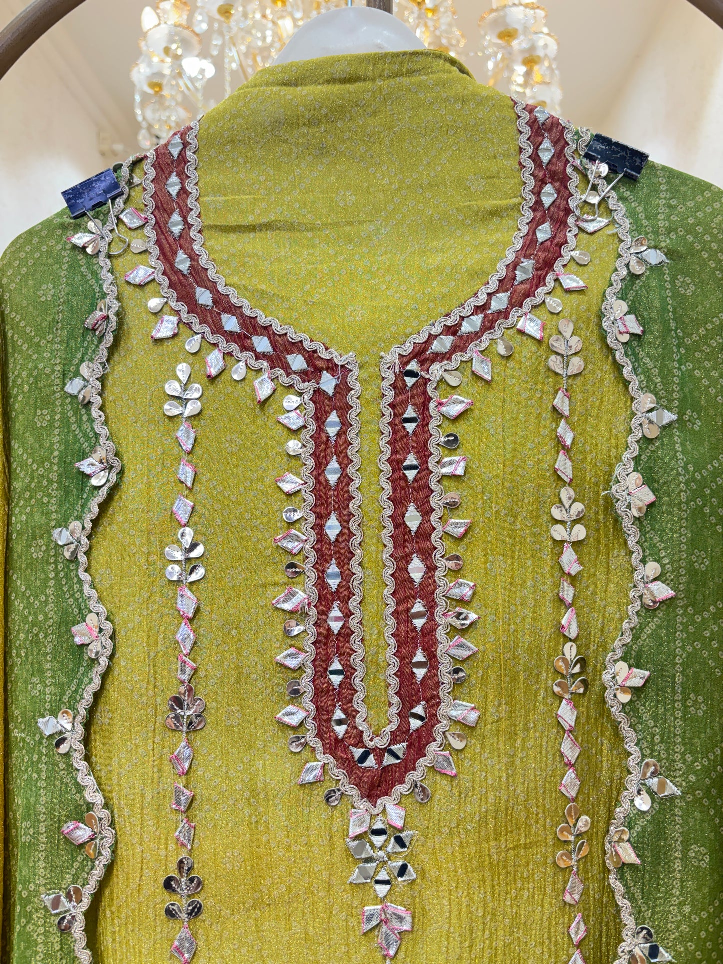 Zariya Noor Suit