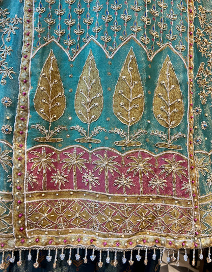 Ruhzaad Pakistani Suit