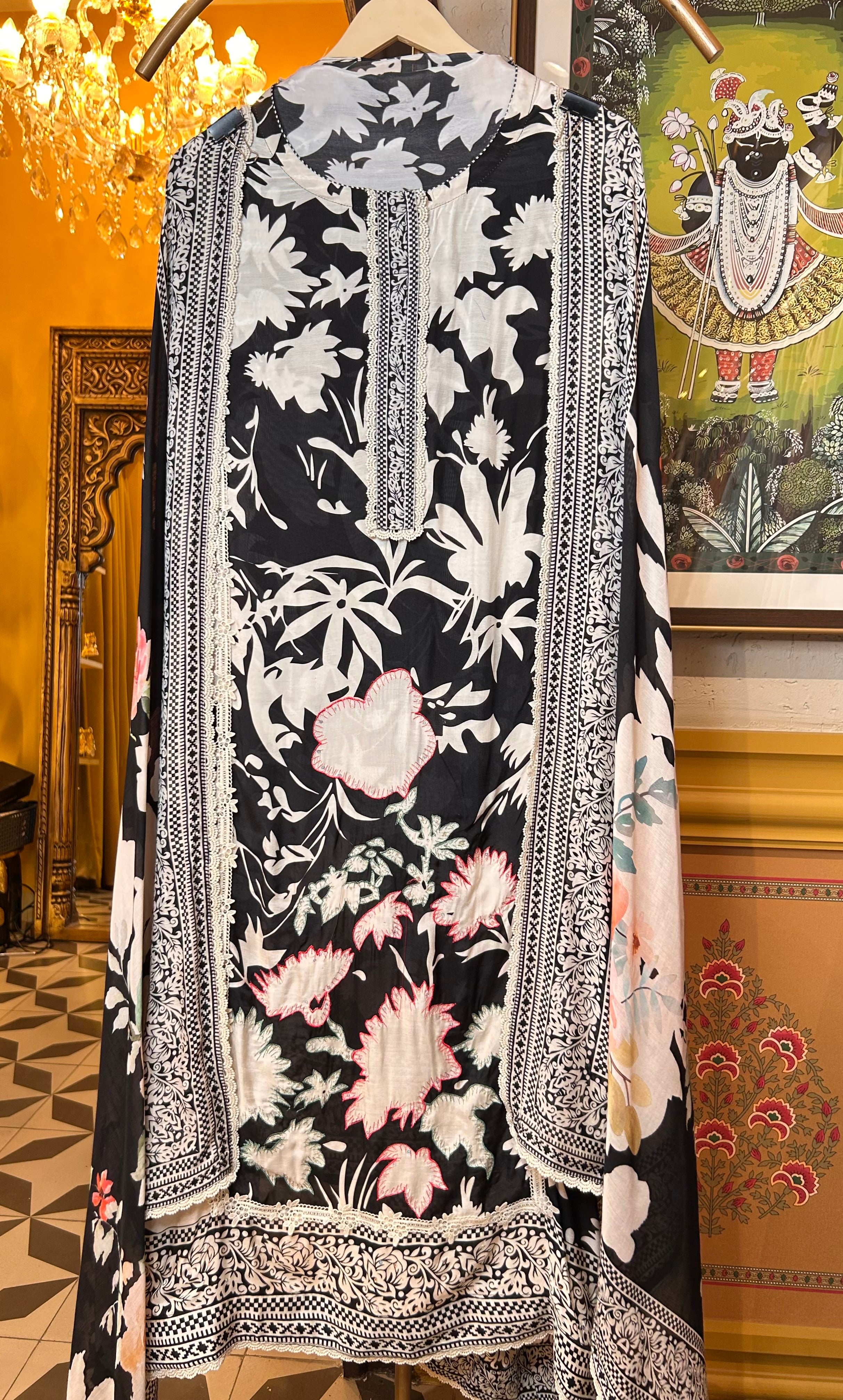 Sufiya Muslin Printed Suit (Black)