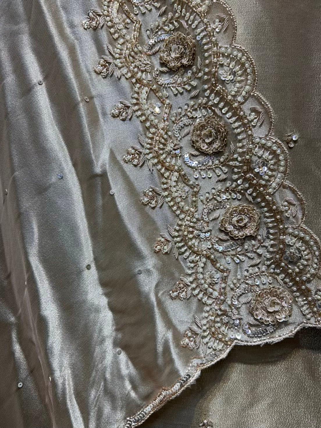 Zarvaya Ghera Élan Suit (Beige)