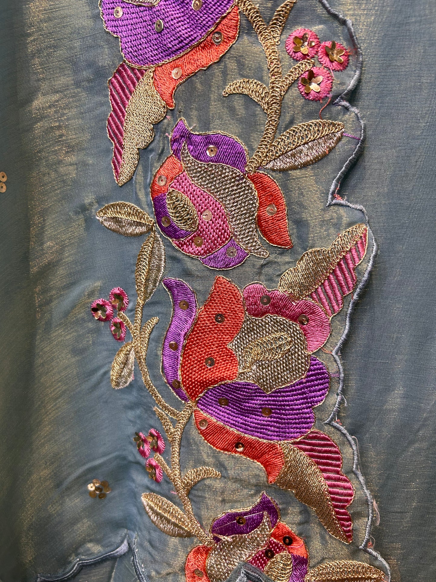 Gul-e-Roshan (Blue)