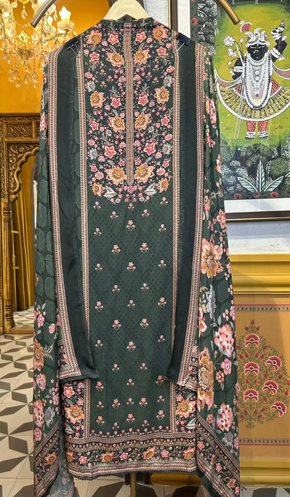 Mahira-é-Pashm Suit (Green)