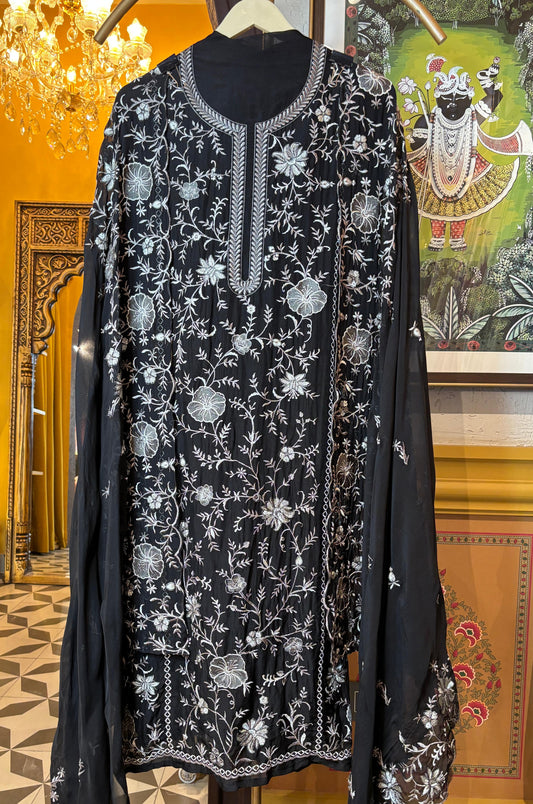 Aarvika Organza Suit (Black)
