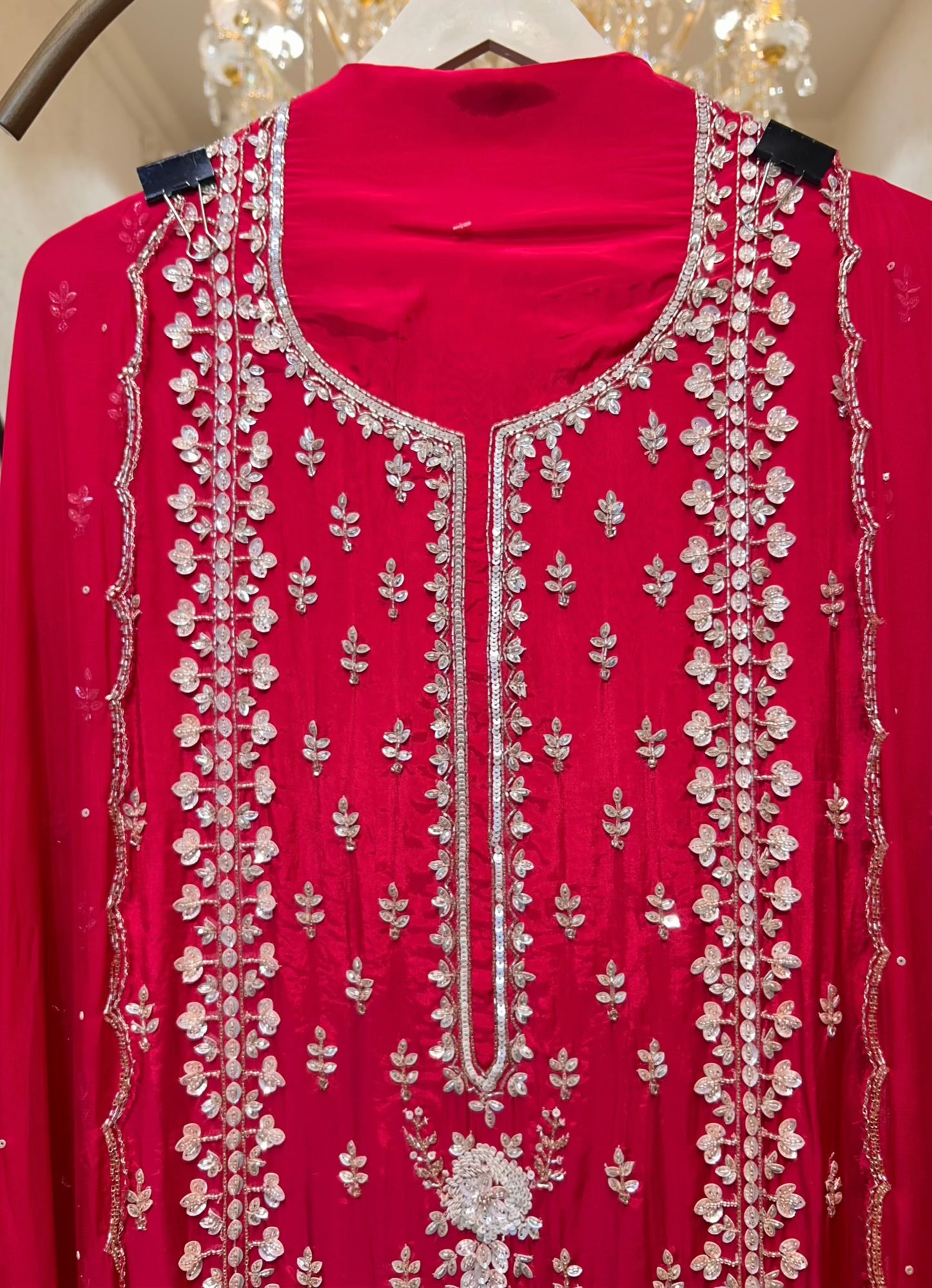 Ruhmika Karigari Suit