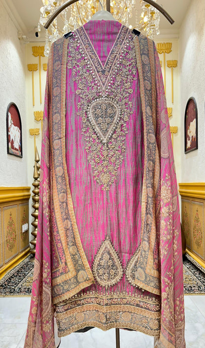 Ruhviana Mul Suit