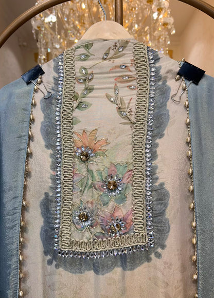 Elzura DoriChamak SuitI( Ivory & Blue)