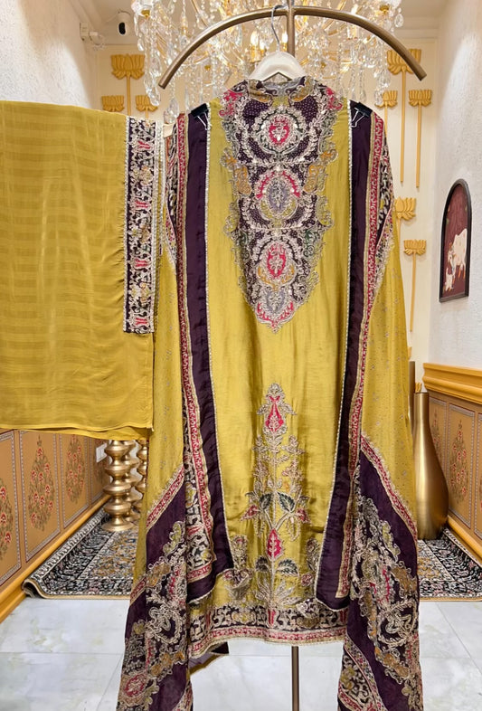 Iraaya Zari Aabha Suit (Yellow)
