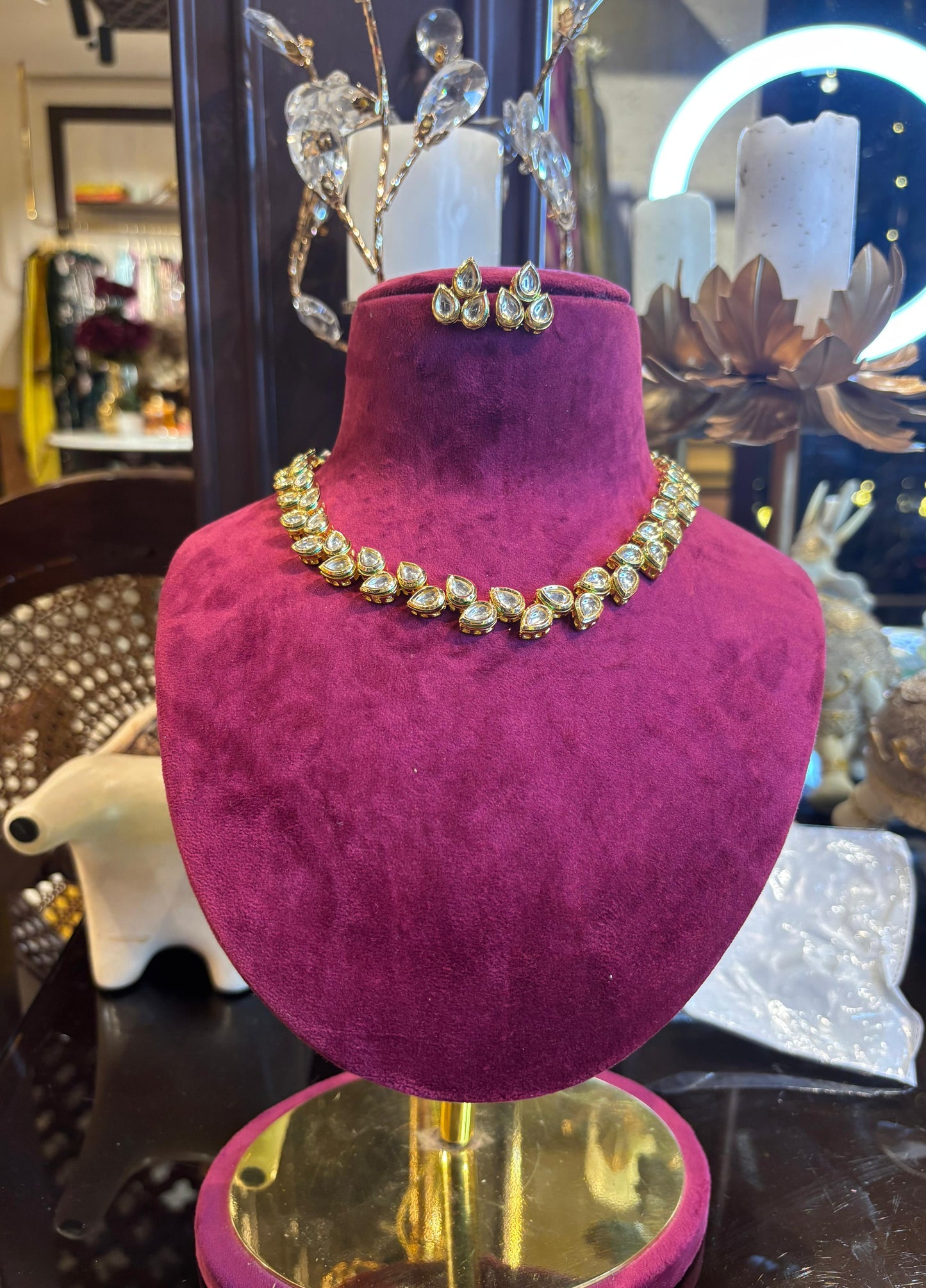 Zareené-Noor Necklace Set